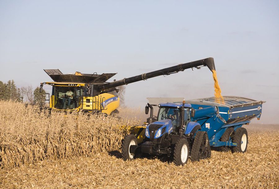New Holland CR Series Tier 4B Twin Rotor Combines