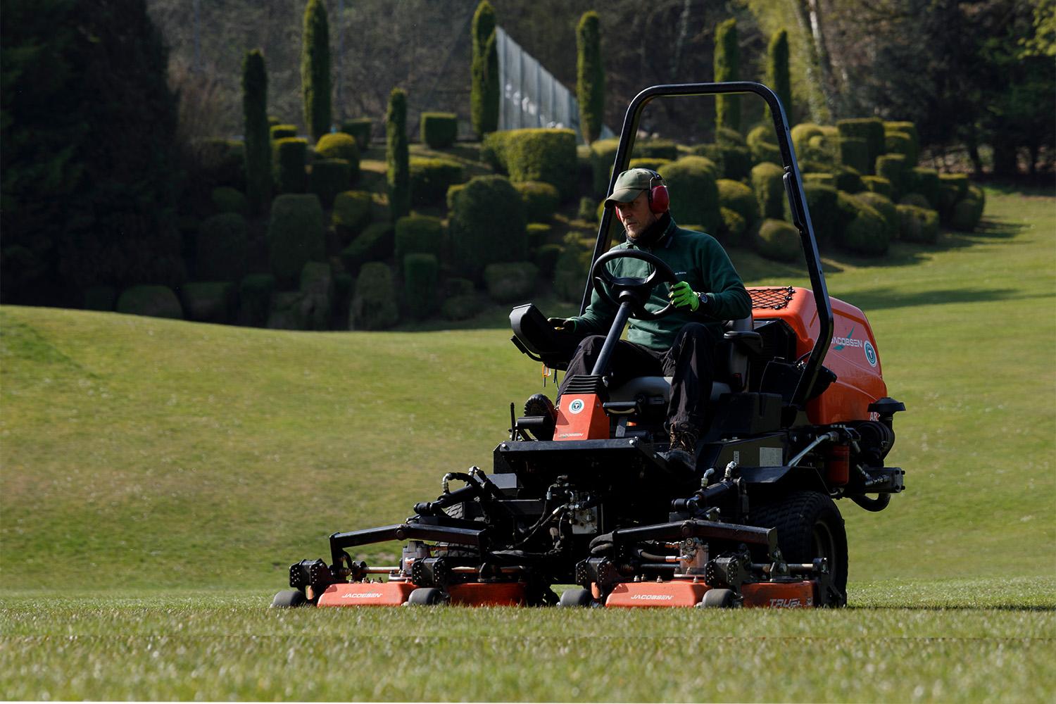 Jacobsen AR321 4