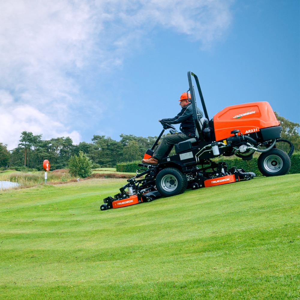 Jacobsen AR331 3