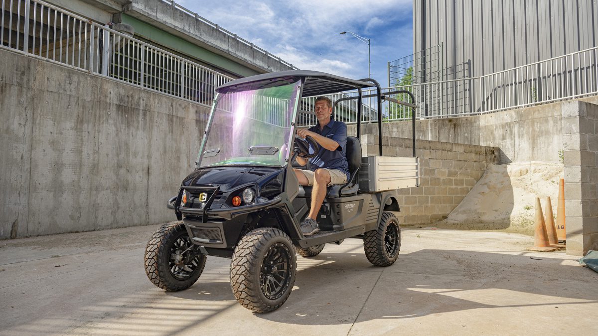 Cushman Hauler PRO-X 4