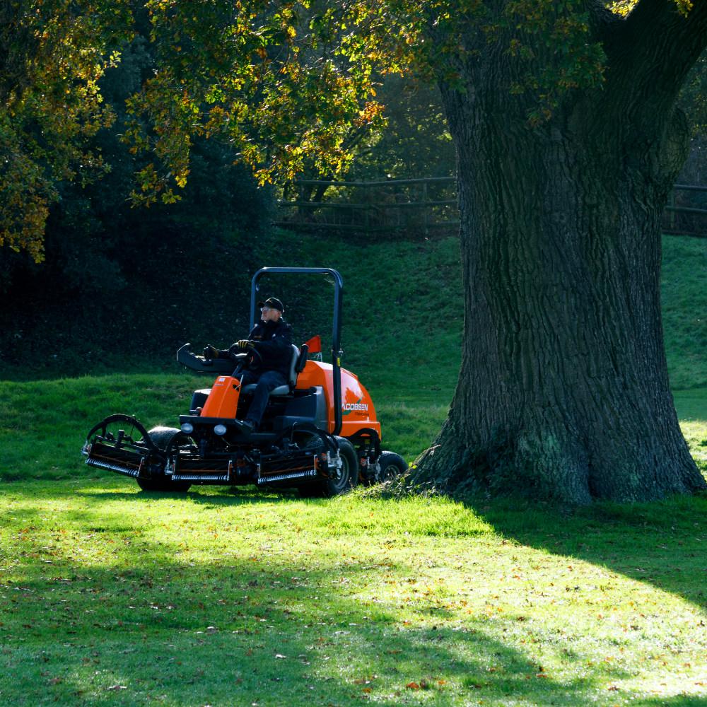 Jacobsen LF570 T4I (NON-ULSD) 2